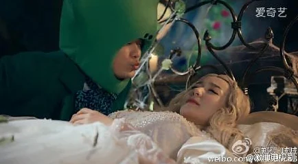 女女互慰吃奶互揉免费视频资源更新至第5集新增花絮片段