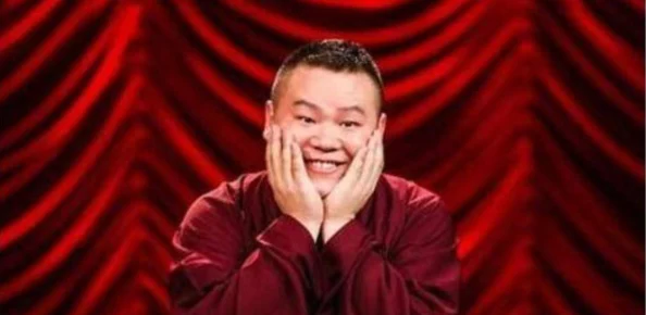 不可以太大了会坏掉的明少听说和当红小花旦深夜密会举止亲昵